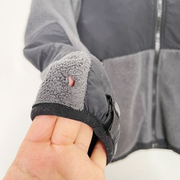 The North Face Boys Denali Fleece Jacket Gray Black Colorblock Medium M Full Zip - Picture 6 of 13